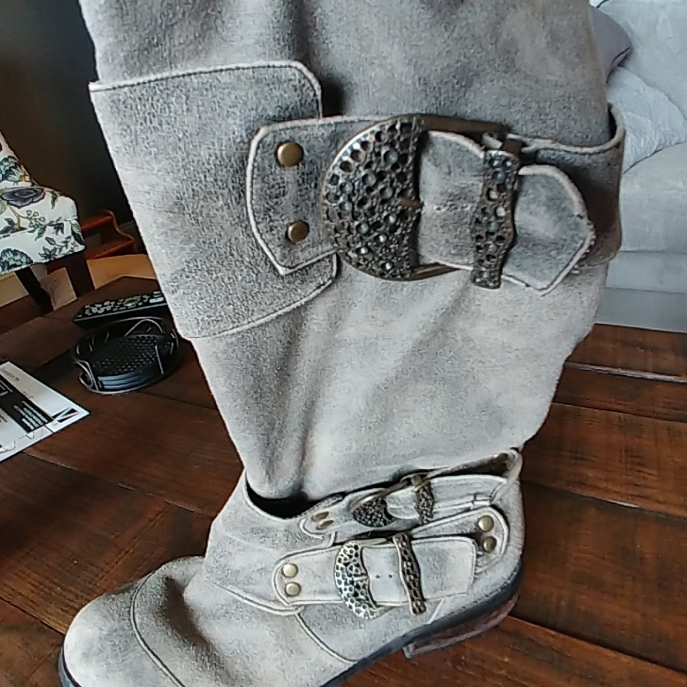 Rustic cowgirl boots